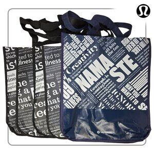 Lululemon 5 Large Tote Bags